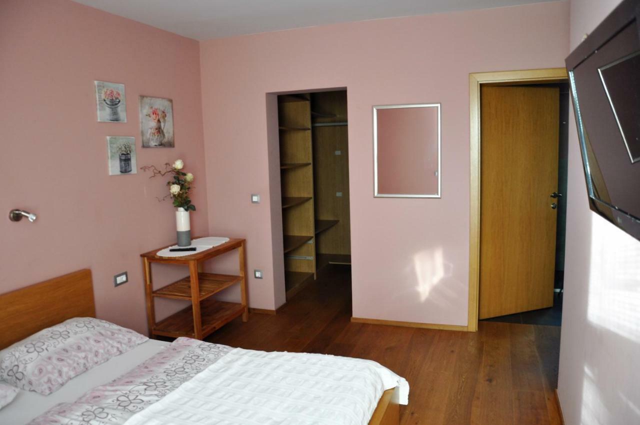 Apartma Rosa Spodnji Otok Exterior foto
