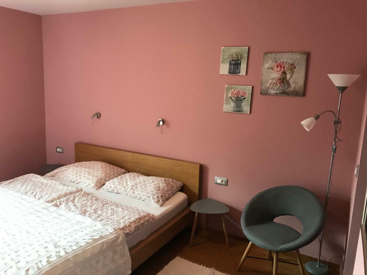 Apartma Rosa Spodnji Otok Exterior foto